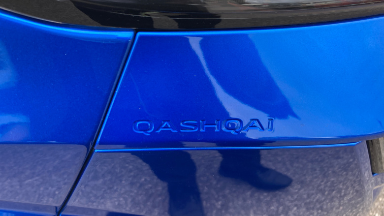 Nissan Qashqai 1.3 DiG-T MH Premiere Edition 5dr Petrol Hatchback